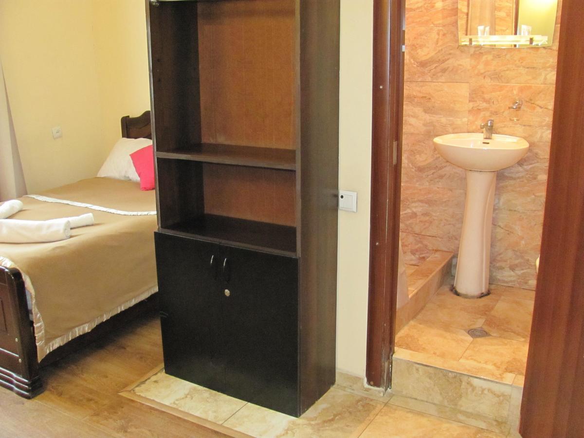 Lucky Travelers Room Tbilisi Exterior photo
